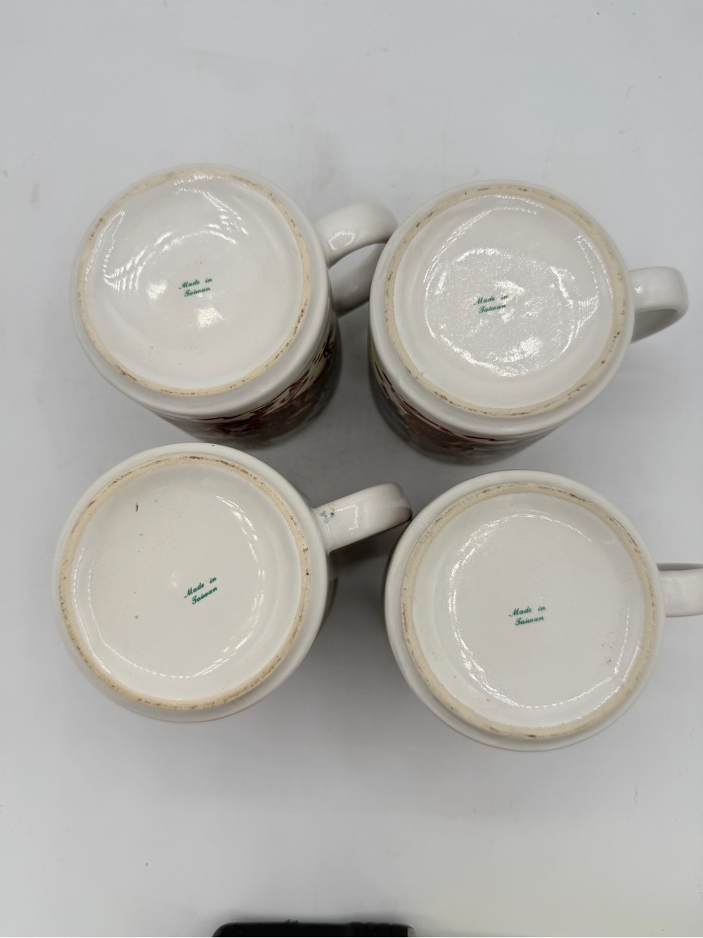 Set of 4 Vintage Winter Rabbits Coffee Mugs Taiwan Christmas Bunny Cups 10 Oz - Picture 7 of 9